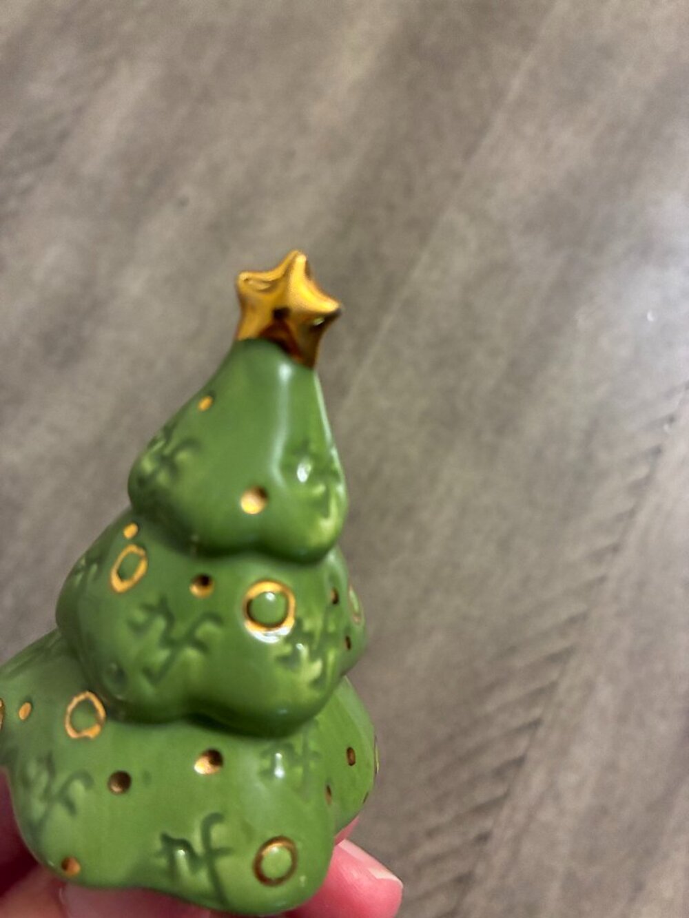 Rare Retired Nora Fleming Christmas Tree with NF marking - EUC